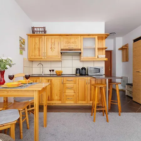 Bright Studio With Balcony In By Renters
