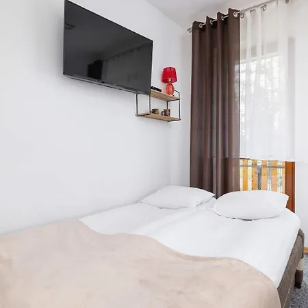 아파트 Bright Studio With Balcony In By Renters 무르자시츨